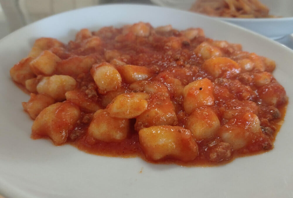 Piatti da trattoria aperta vicino a me