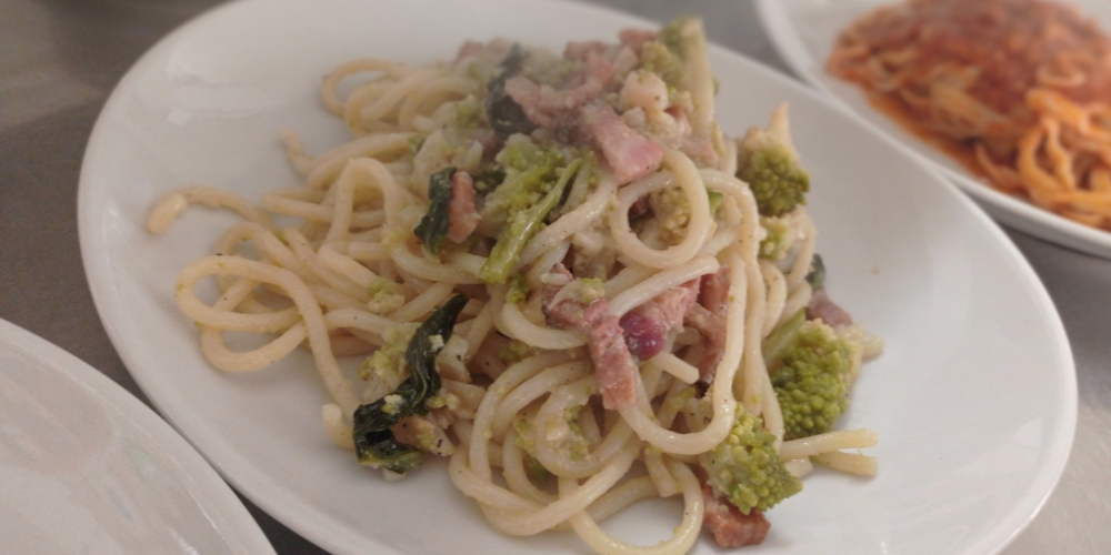 Pici broccolo romanesco e guanciale